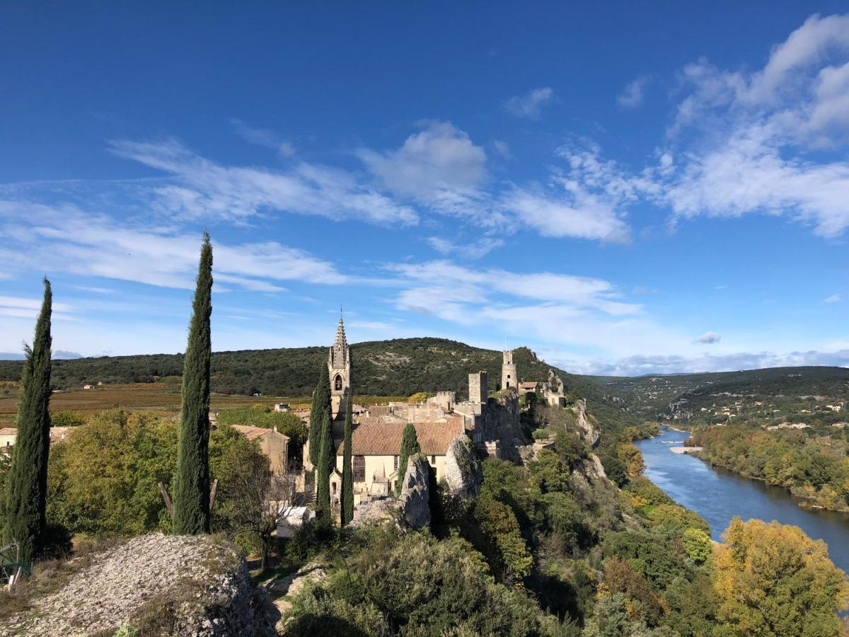 Maison Des Bourgades Saint-Julien-de-Peyrolas ภายนอก รูปภาพ